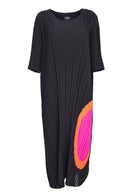 Color Circles Pleated Dress - Black/Coral