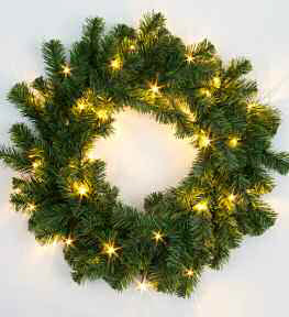 55cm Alaskan Pine Wreath - Warm White