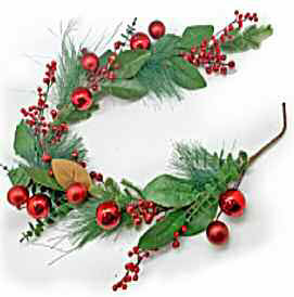 Red & Berry Bauble Garland