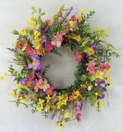 60cm Cosmos Flower Wreath With Berries
