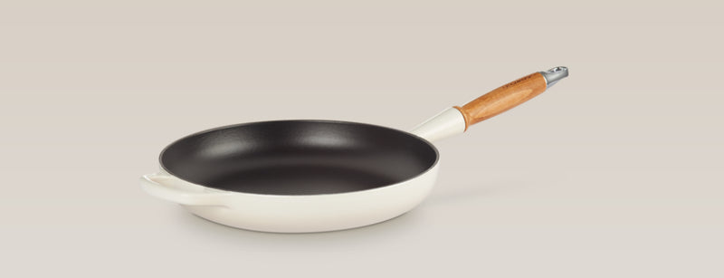 28cm Signature Cast Iron Frying Pan with Wooden Handle - Meringue