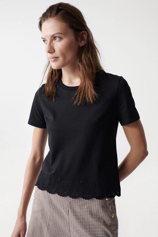 English Embroidery Plain T-shirt - Black