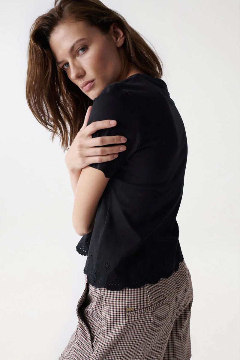 English Embroidery Plain T-shirt - Black