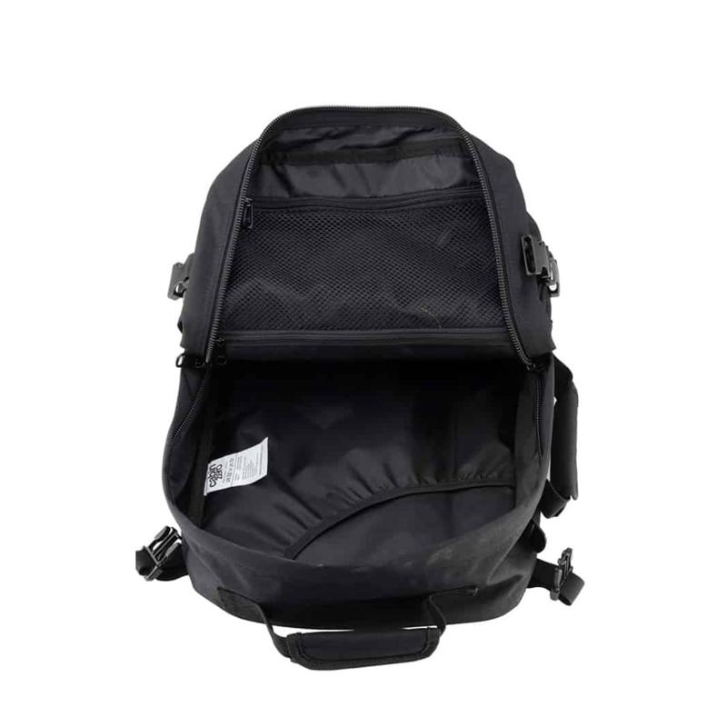 Classic Backpack 28 Litre - Absolute Black