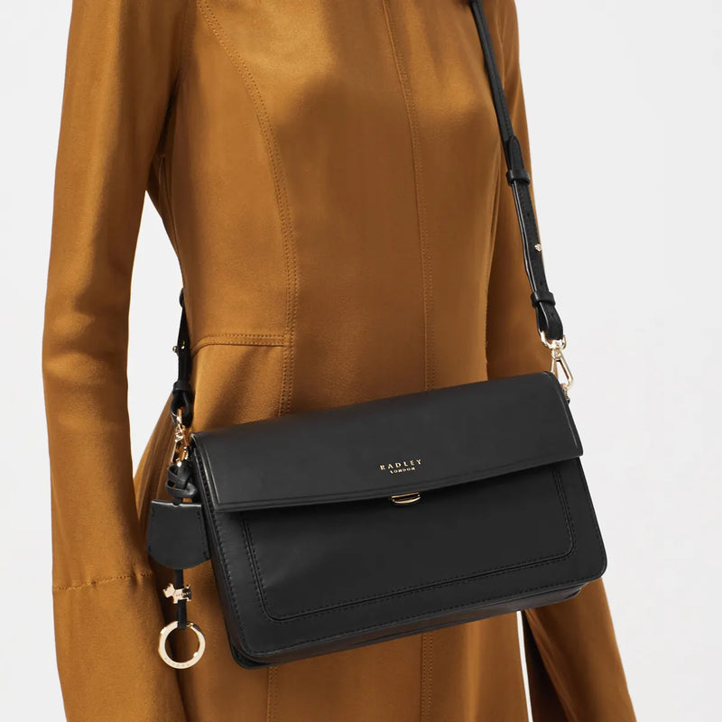 Apsley Road Medium Flapover Cross - Black